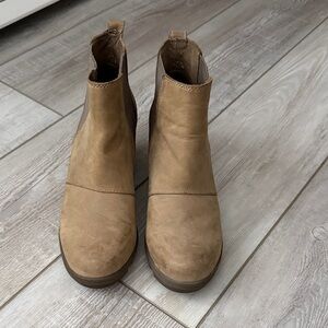 Sorel Tan Ankle Wedge Boots